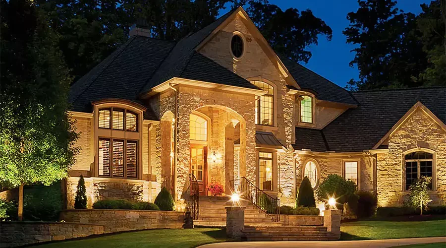 How to Design Stunning Landscape Lighting in Cincinnati, OH for a Picture-Perfect Yard